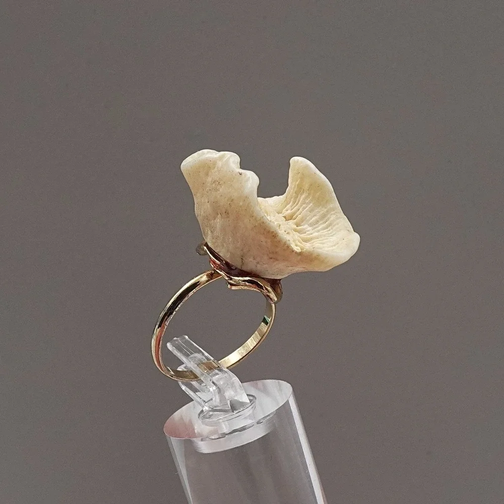Vintage Natural Mushroom Coral Ring Gold Tone Organic Statement Ring Size 7